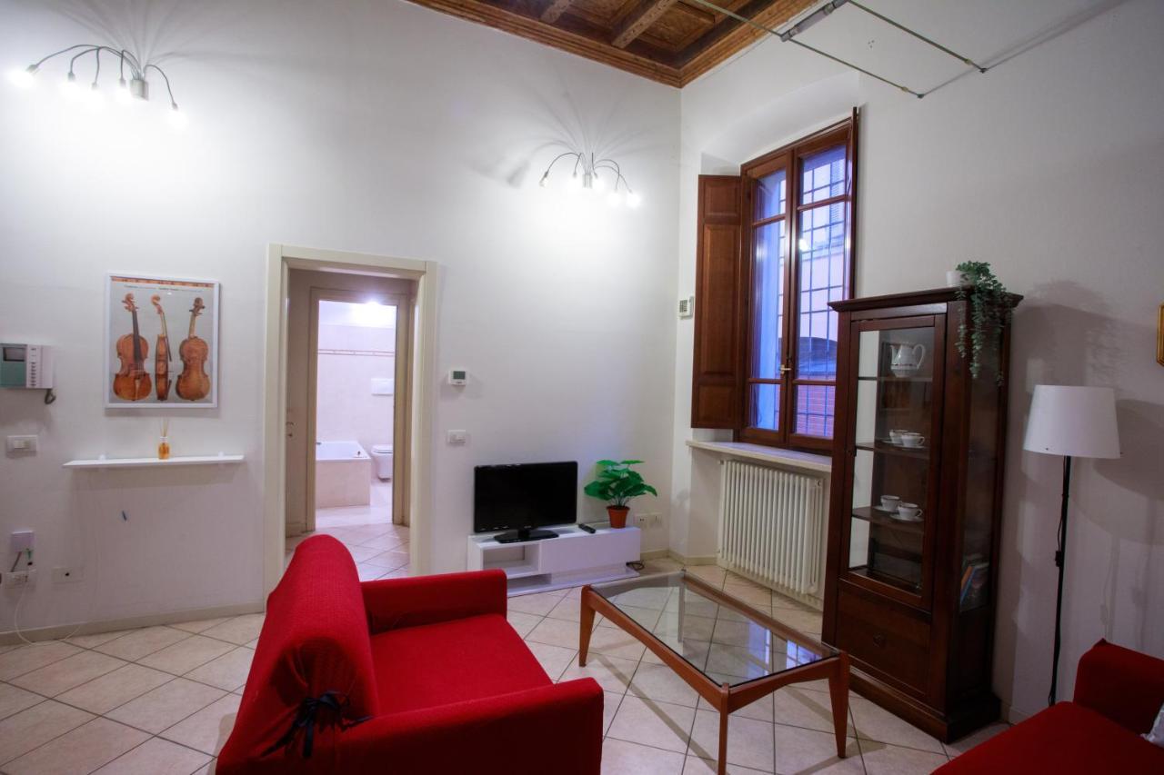 Appartamento Andrea Amati Nel Cuore Di Cremona Buitenkant foto
